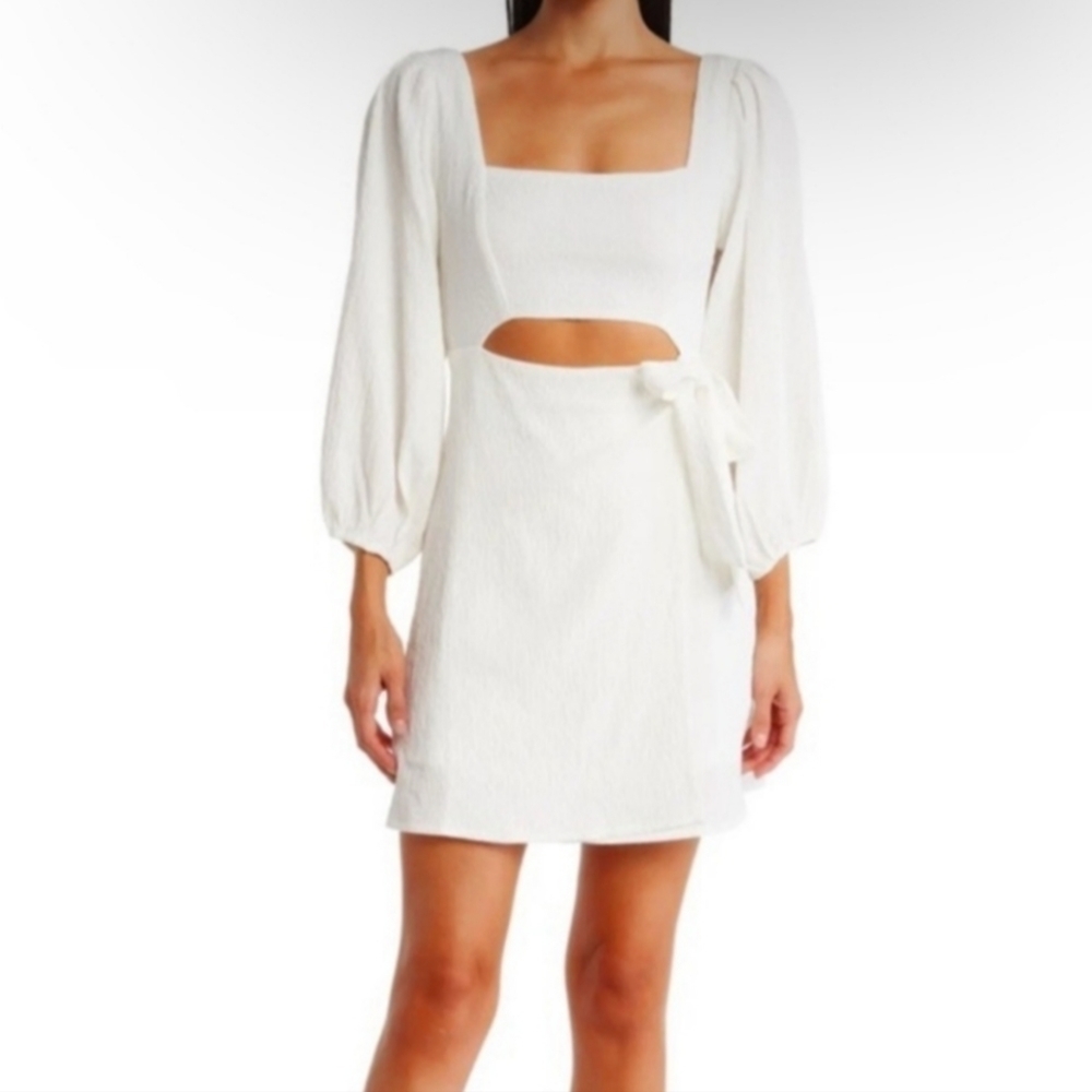 ASTR the label cutout wrap style puff sleeve dress pink medium NWT